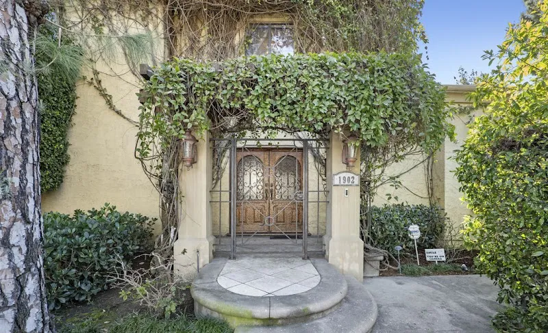 Riviera Recovery - Mental Health Housing in Santa Monica - Photo 1