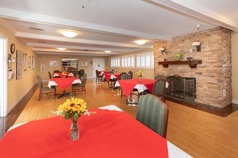 Alamitos Belmont Health and Rehabilitation - Photo 5