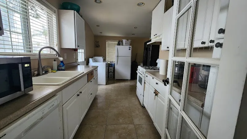 Transitions Sober Living for Men - Photo 3