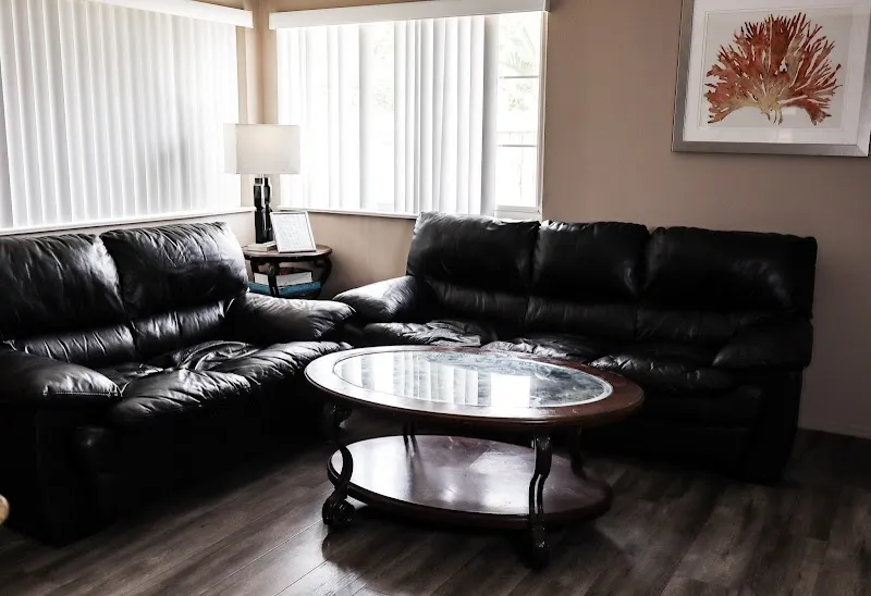 Blue Coast Sober Living - Photo 5