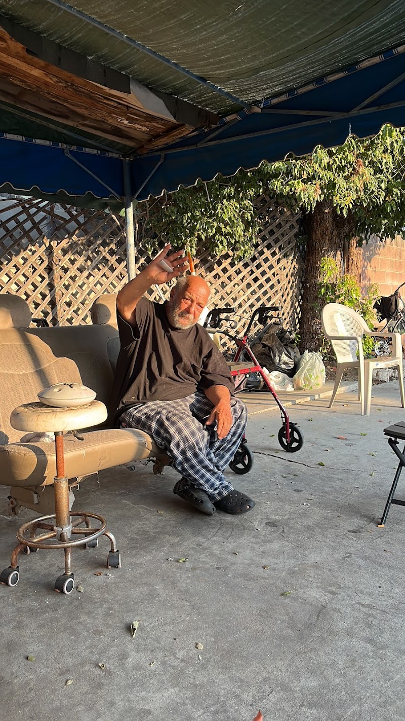 Inner Image - Photo 2