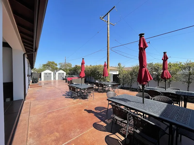 New Life House - Los Angeles Sober Living - Photo 3